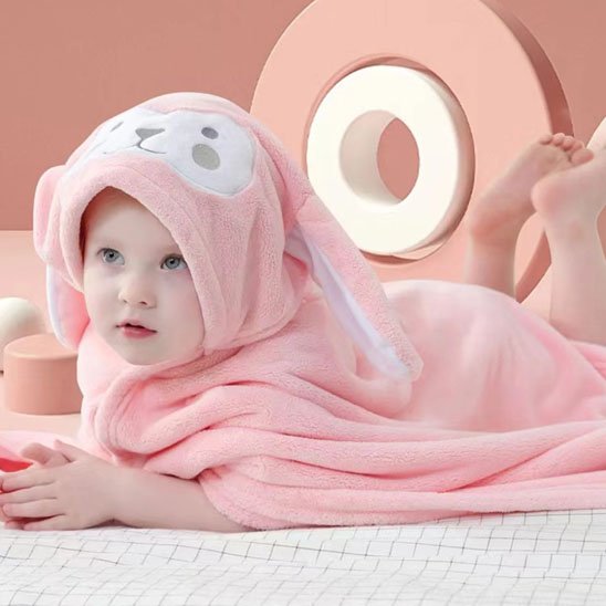 Cape de bain bébé rose en forme lapin 