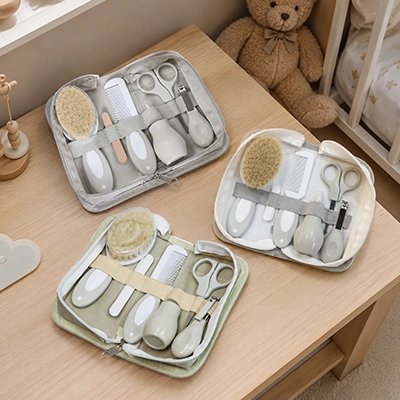 Trousse de toilette bebe élégante de couleurs pastels 